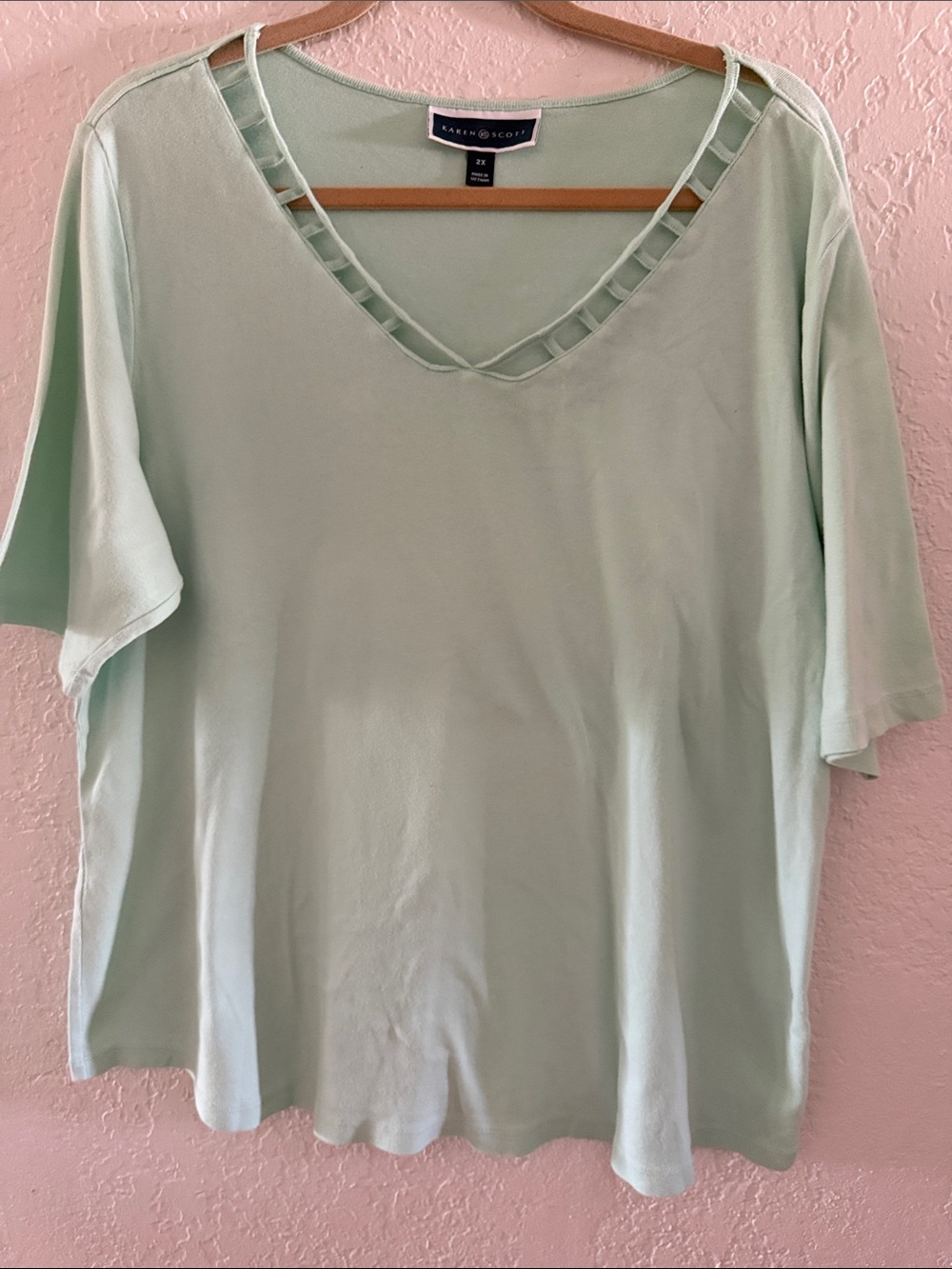 Karen Scott 2X 100% Cotton Light Mint V-Neck Short Sleeve Jersey. Preowned
